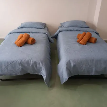 Aparthotel Specious Flat In *